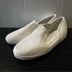 Vintage 1990’s 90’s girls Keds size 10 white slip on loafers‎